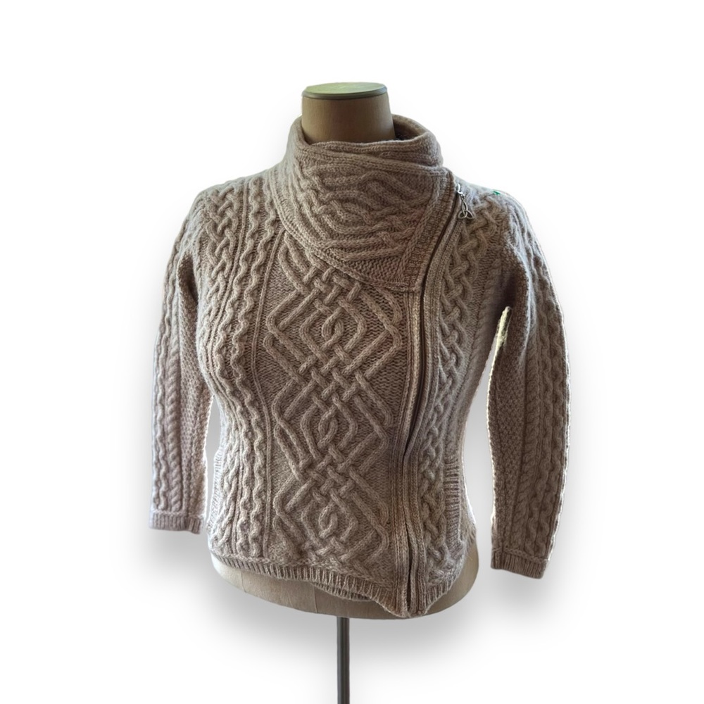 Aran Craft Sweater Cardigan  Medium Petite Beige Asymmetric Wool Zip A393419